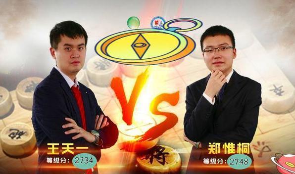 肉搏激战：中超球员斗志昂扬，场上争夺激烈