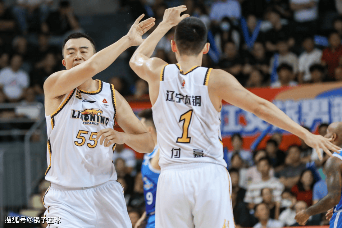 广东主场大胜新疆，未受影响继续领跑