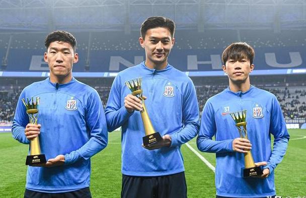 国内足球后备人才逐渐崭露头角，备战比赛大有可为