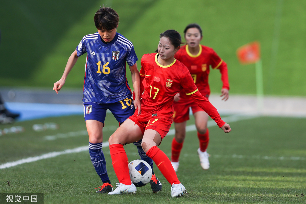 日本女足队员在场上技术精湛赛事备受关注